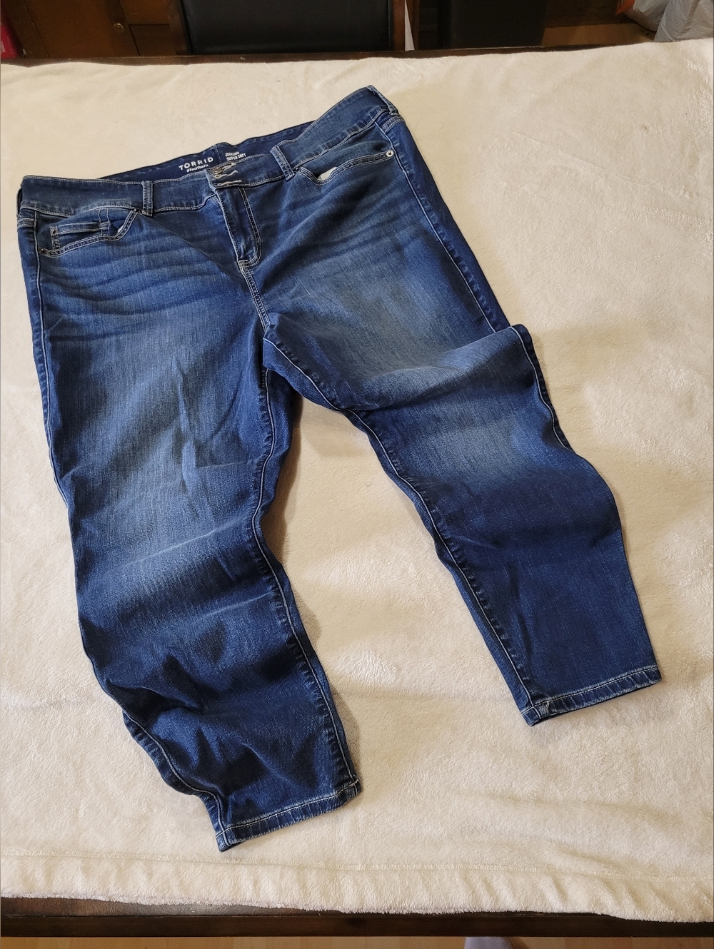 Torrid Womens Jean Sz 22S Super Soft Jegging Blue Denim Triple Button Fly Casual